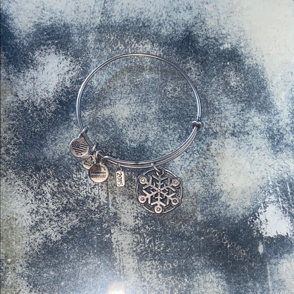 Alex and Ani snowflake bracelet